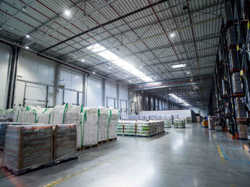 VKL Corredurías Seguros · Almacenes / Fábricas